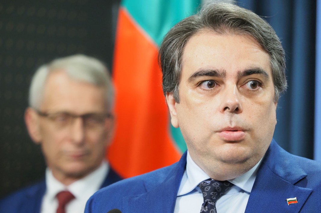 Асен Василев: Победителят в изборите да си осигури мнозинство за правителство