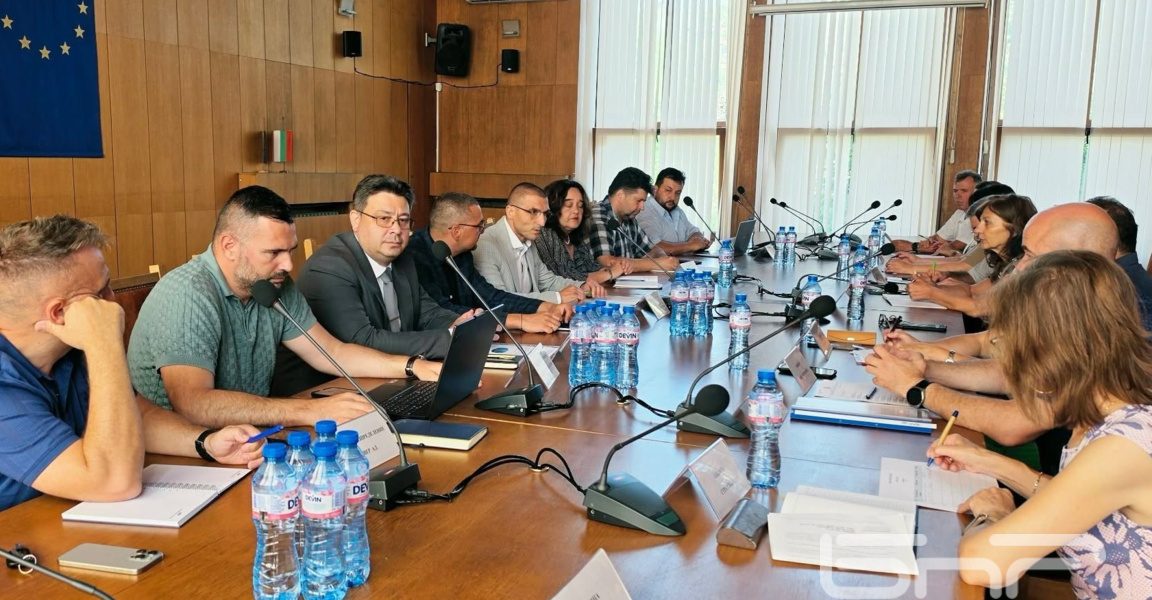 Великотърновско: Ръст на токовите удари и прекъсване на тока