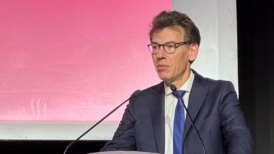 Франция започва академичната година с нови ограничения за студентите извън ЕС