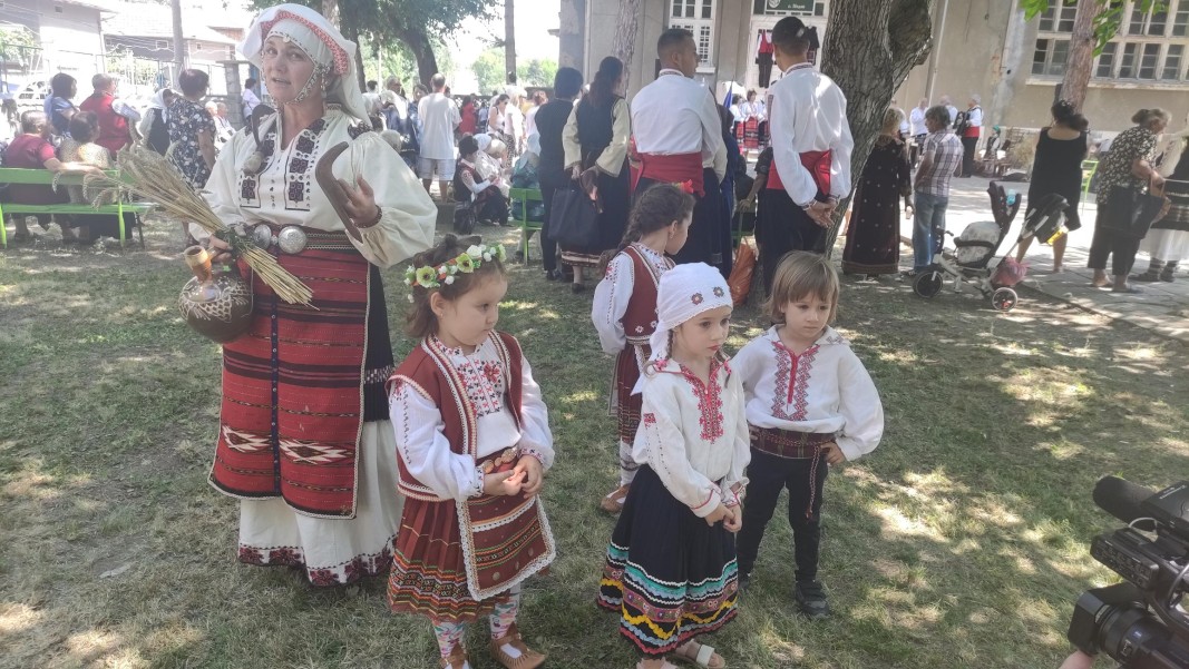 Из тайните на бабините ракли в павликенското с. Недан