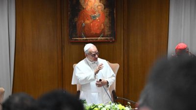 Папа Лъв XIV предупреждава, че ИИ заплашва с нови форми на дехуманизация