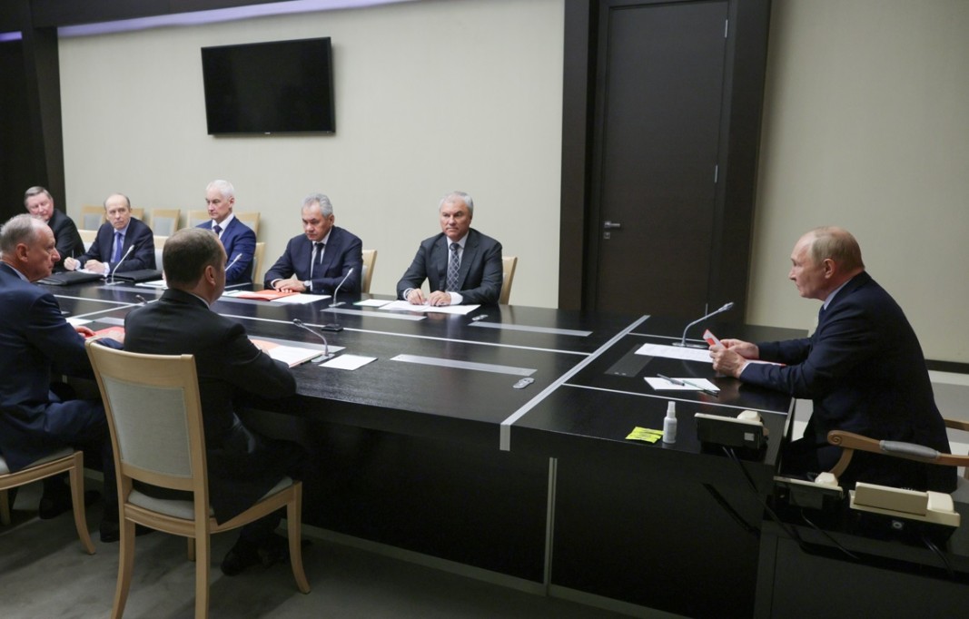 Путин обеща Москва да отговори на навлизането на украински сили на руска територия