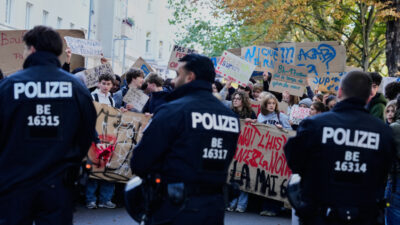 МВнР предупреждава за очаквани младежки протести в Германия