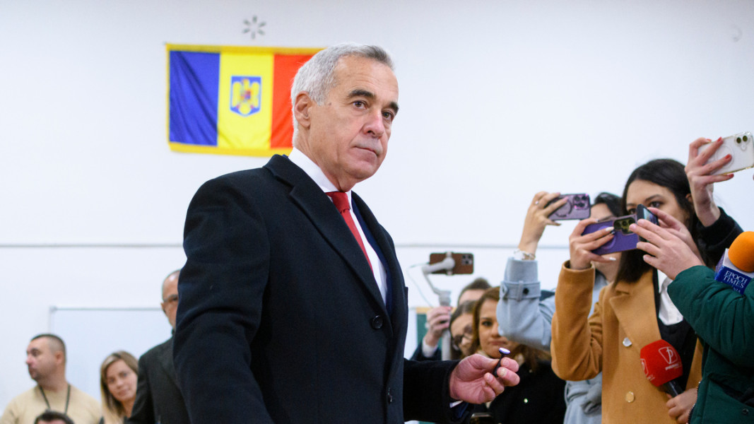 Румъния: Калин Джорджеску призова привържениците си да гласуват по съвест