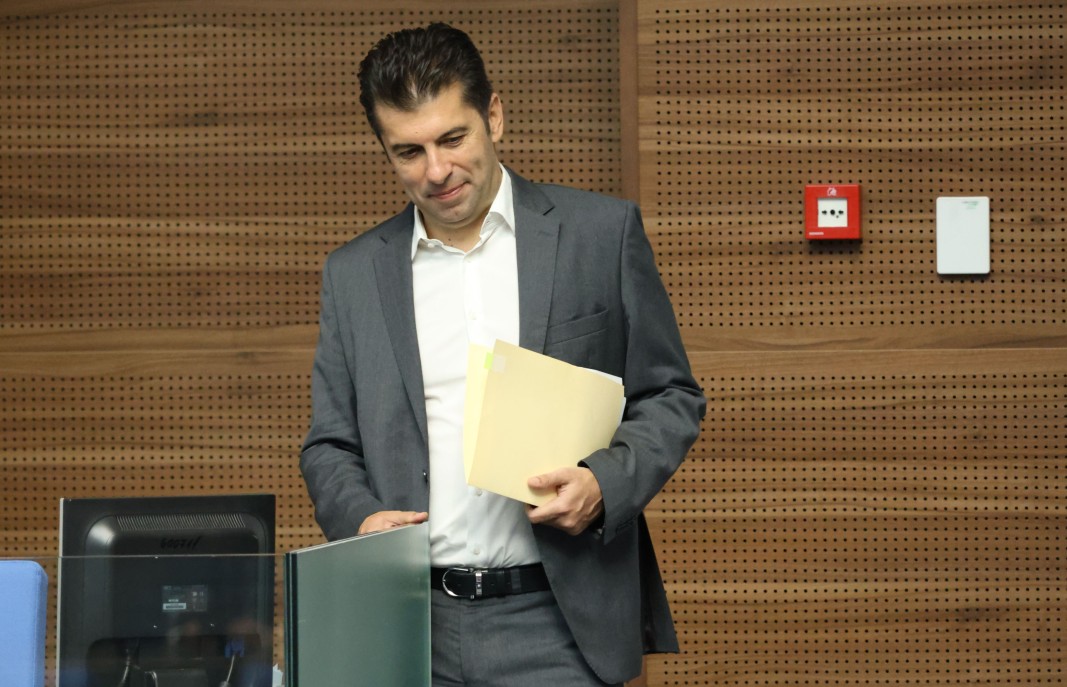 Кирил Петков уверява, че демократичната общност е единна