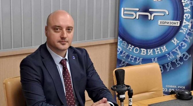 Атанас Славов: До часове ще обявим внасянето на вота, ДБ няма да подкрепи този на "Възраждане"