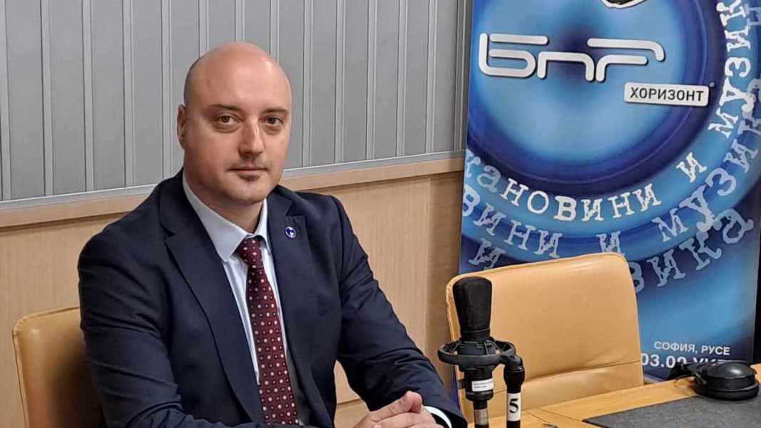 Атанас Славов: До часове ще обявим внасянето на вота, ДБ няма да подкрепи този на "Възраждане"
