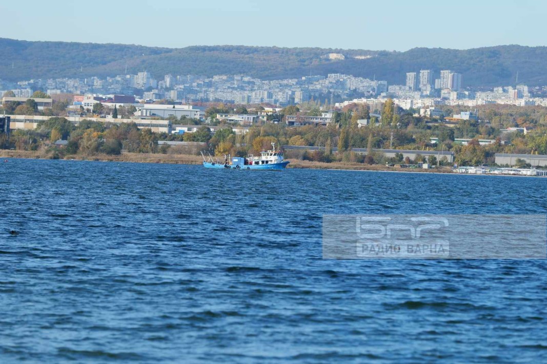 Аварията на тръбата във Варненското езеро е отстранена, няма изтичане