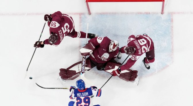 Успехи на САЩ и Германия в хокейния турнир в Милано