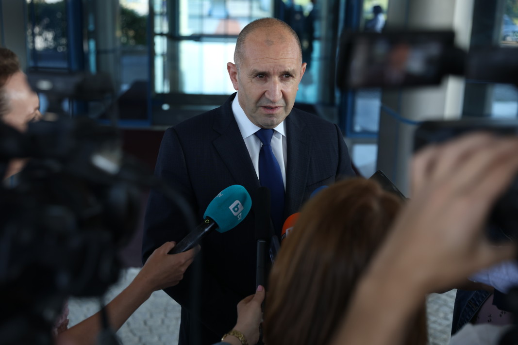 Румен Радев: Конвергентните доклади са радост за властимащите и тревога за хората