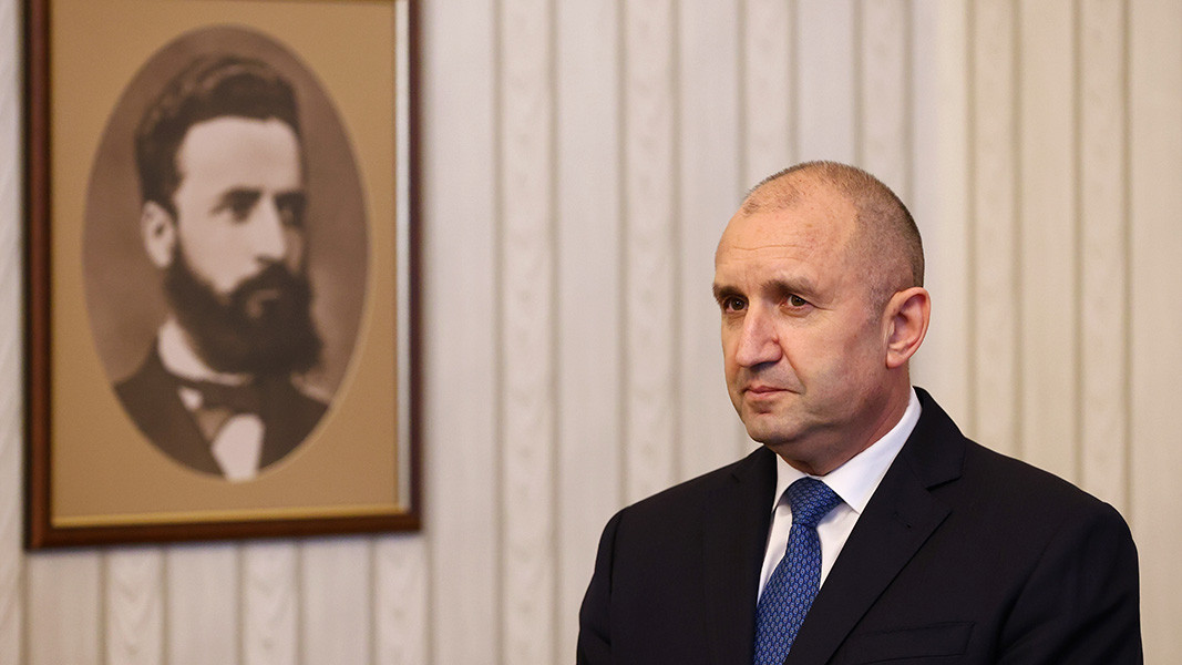 Радев поздрави президента на РСМ за държавния празник на страната