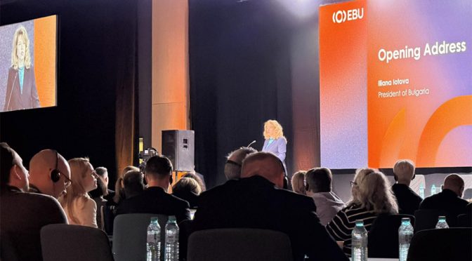 Радиото и битката за вниманието на младите