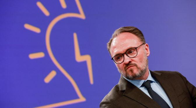 Войната и блокадата на Ормуз значат тежко лято за енергетиката на Европа