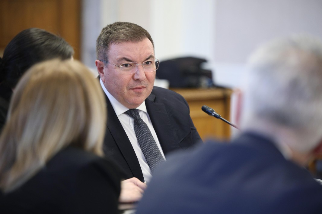 Костадин Ангелов осъди Стойчо Кацаров за твърдения, че е докарал "Александровска" до фалит