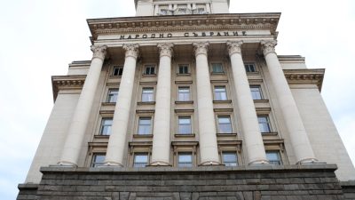 НС обсъжда нов държавен дълг и мерки срещу поскъпването