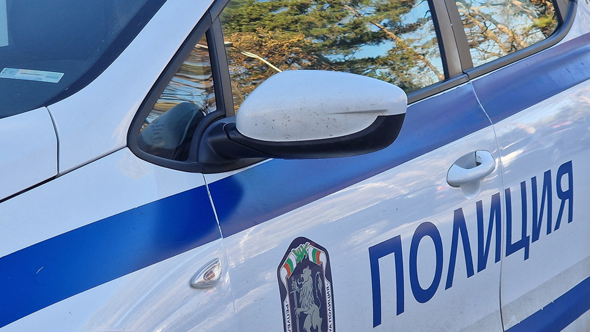 Полицията откри димки близо до един от входовете на стадион „Васил Левски“