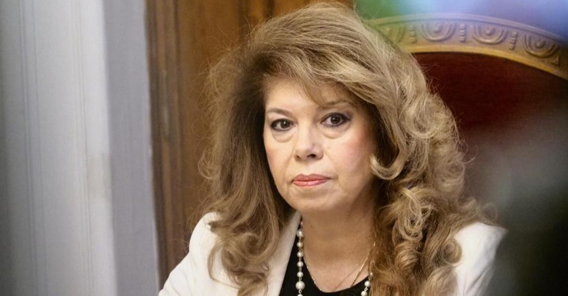 Йотова ще участва в среща на Каблешковия род