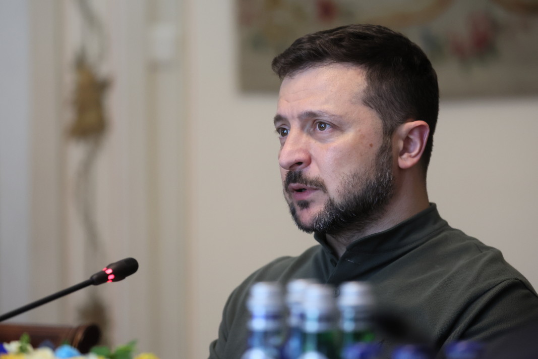 Зеленски предлага "незабавно въздушно и морско примирие"