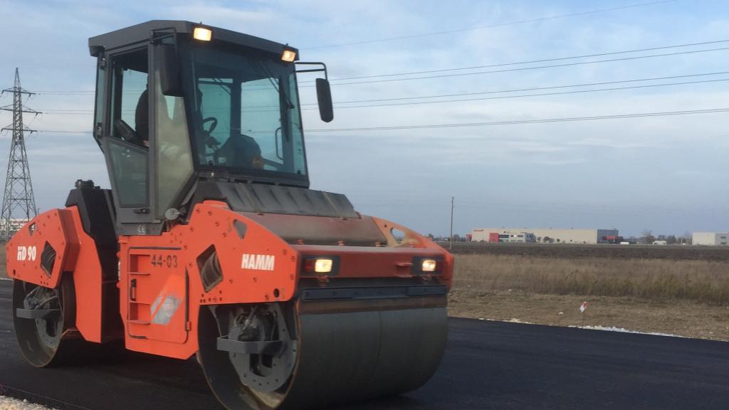 Ремонтират път I-1 в участъка между Симитли и Кресна
