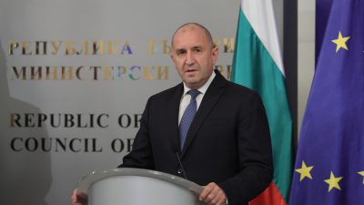 Радев е в Черна гора за срещата на върха ЕС-Западни Балкани