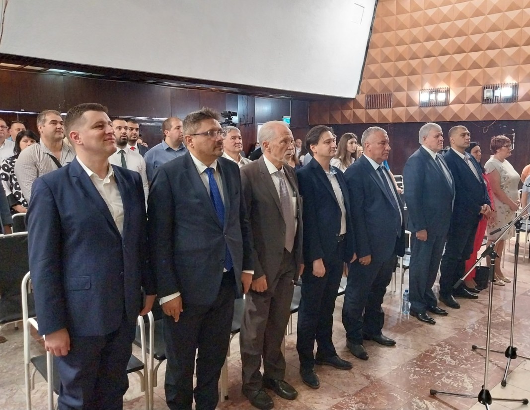 Двама историци и художник станаха почетни граждани на Монтана