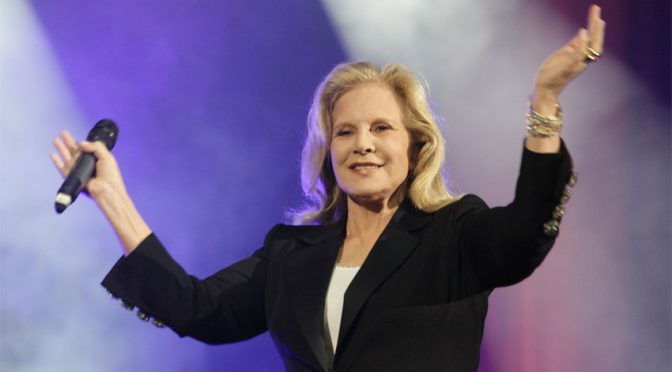 "От любов" – животът на Силви Вартан и невидимата ѝ нишка с България, която преплита съдби