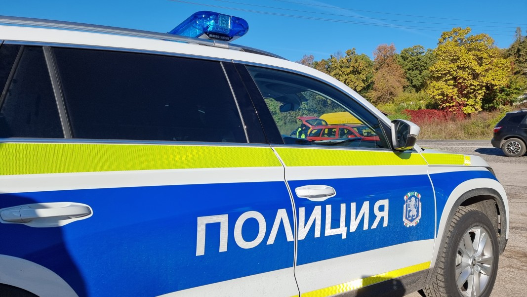 Двама румънци загинаха при катастрофа в Прохода на Републиката, пътят остава затворен