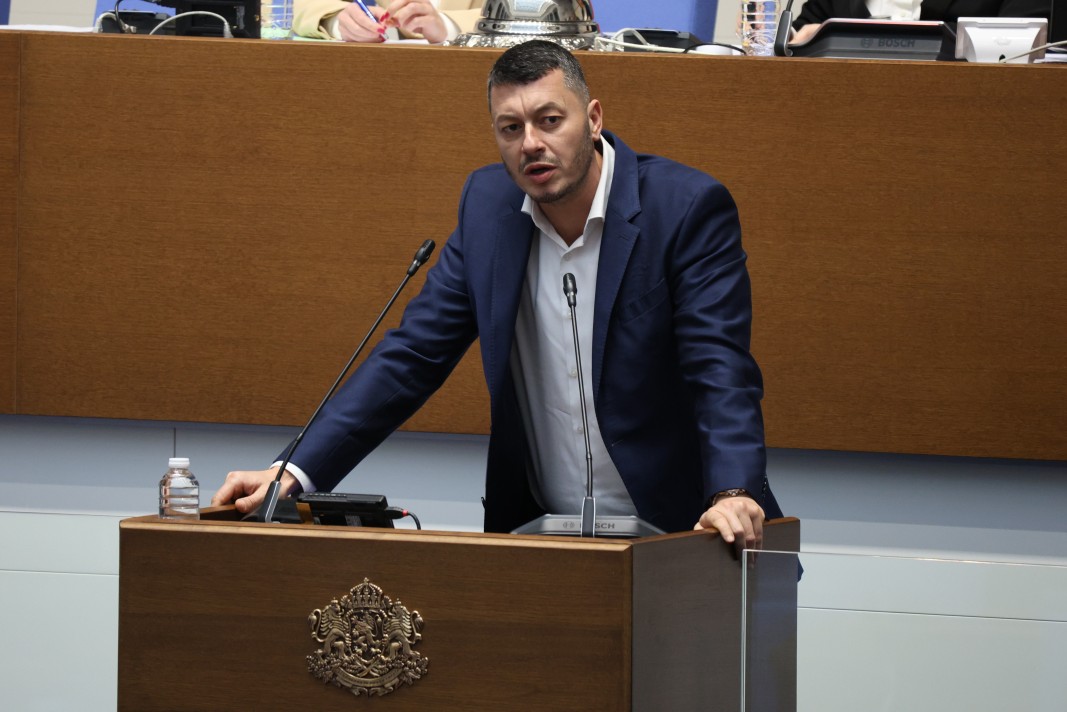 Депутатите приеха оставката на депутата от БСП – ОЛ Стефан Бурджев