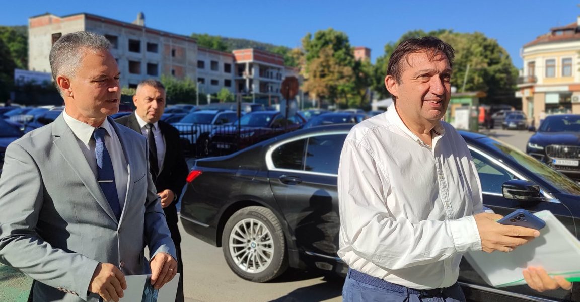 Министър Шишков ще посети Шумен