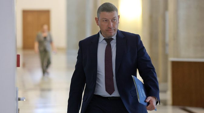 Комисията по вътрешна сигурност ще изслуша Деньо Денев, номиниран за председател на ДАНС