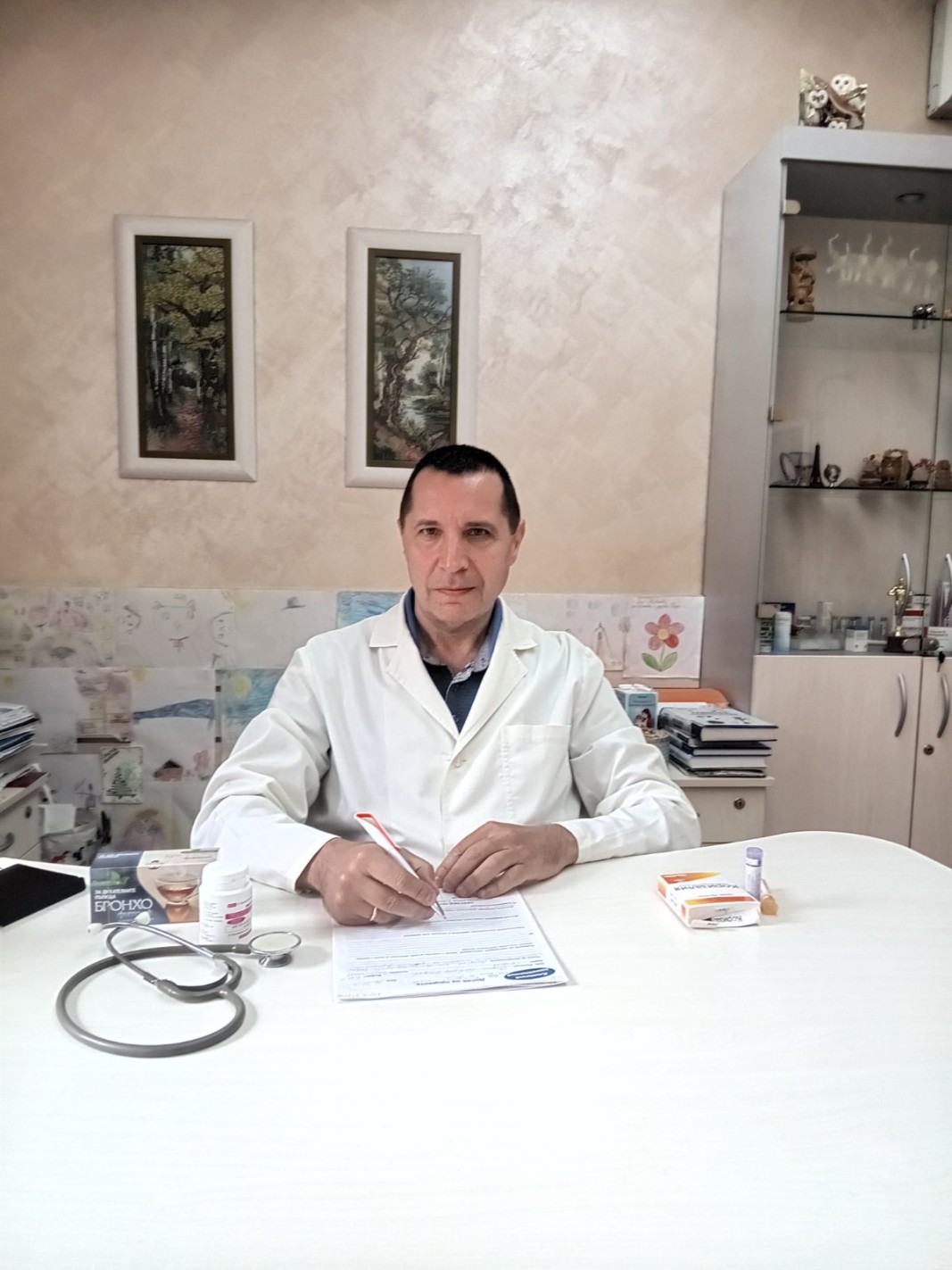 Д-р Мариян Иванов: Как хомеопатията стимулира противоалергичната защита на организма