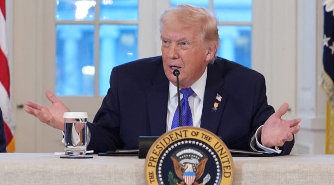 Тръмп предупреди кмета на Минеаполис, че „си играе с огъня“