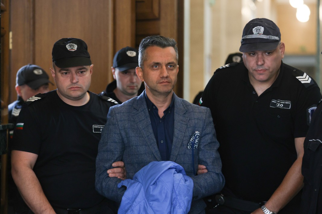 СГС пуска бившия шеф на Пловдивската митница под домашен арест