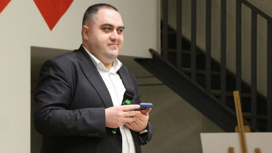 Арестуваха директора на столичното 138-о училище, поставил камери в тоалетните