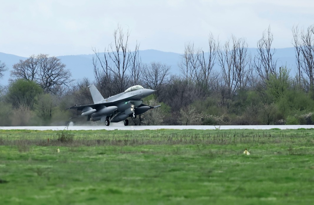 Росен Желязков: F-16 е символ на стратегическото ни партньорство със САЩ
