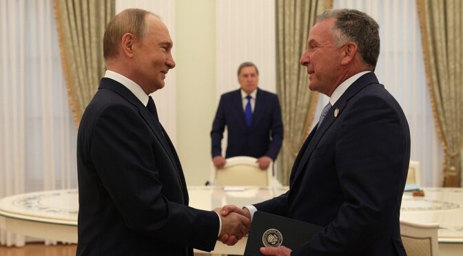 Путин се срещна със спецпратеника на Тръмп Стив Уиткоф
