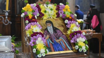 С литургия и литийно шествие Перник почита св. Иван Рилски