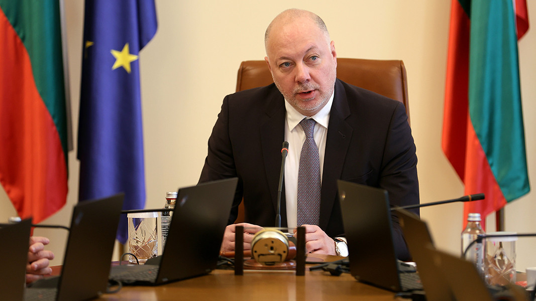 Премиерът Желязков разпореди допълнителни мерки по контрола на движението на пътя Телиш-Радомирци