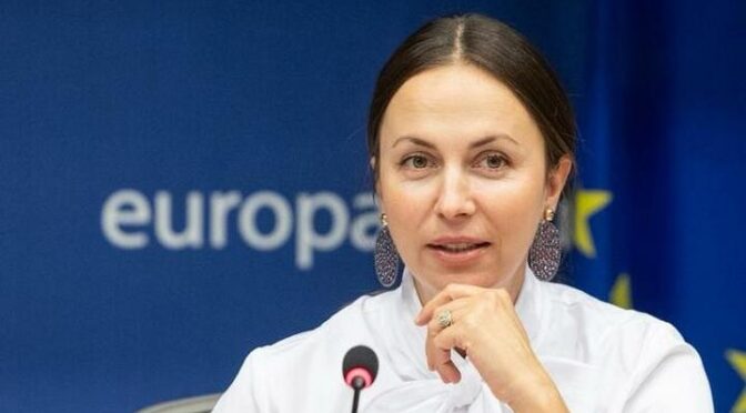 Ева Майдел е определена за докладчик на ЕП за готовността на България за еврозоната
