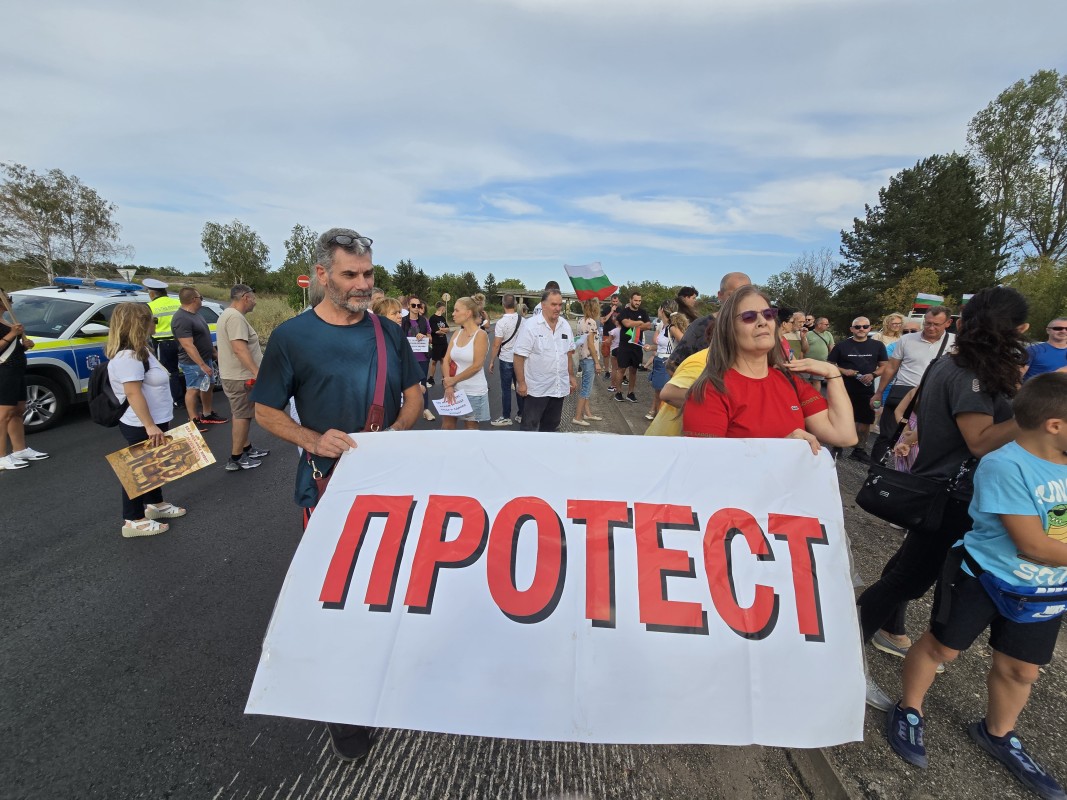 Протестно автошествие в Плевен срещу безводието затвори републикански пътища