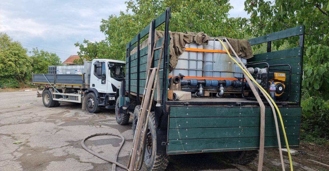 Продължава борбата с пожара край Бобошево