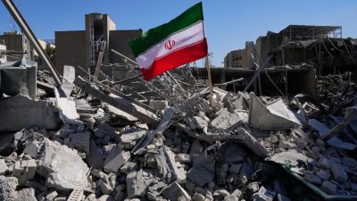САЩ са поразили над 80 ирански цели