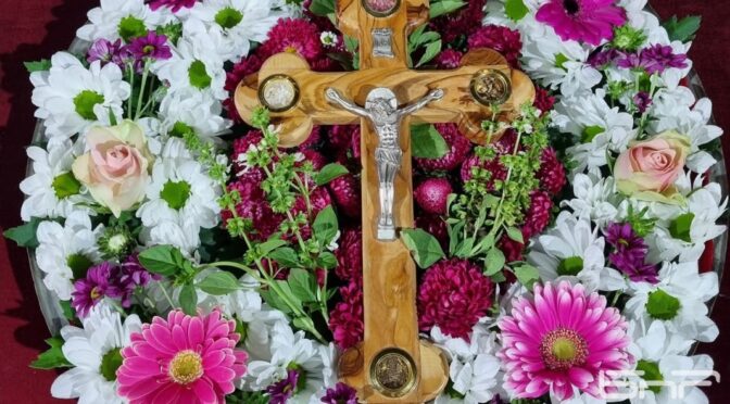 Православната църква чества Въздвижение на светия кръст Господен