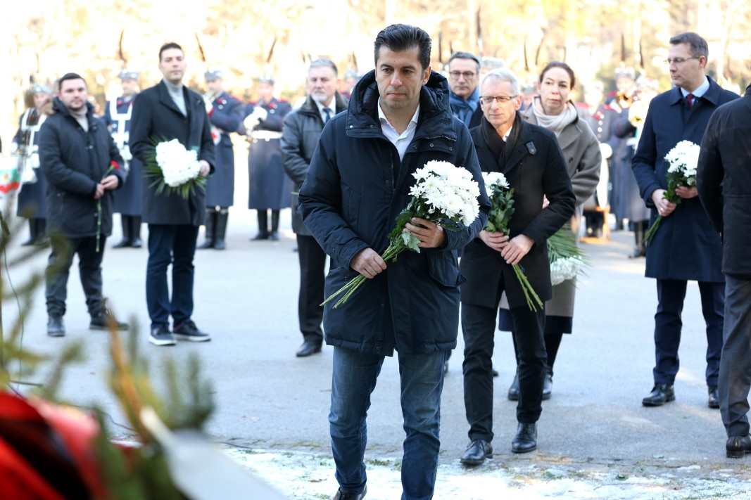 Кирил Петков: Провалът на преговорите за кабинет е знак за зависимост на ГЕРБ от Пеевски