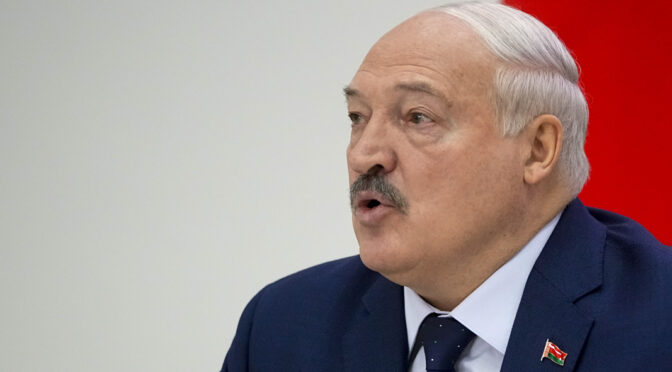 Лукашенко намекна, че водещ беларуски дисидент "може скоро да умре"