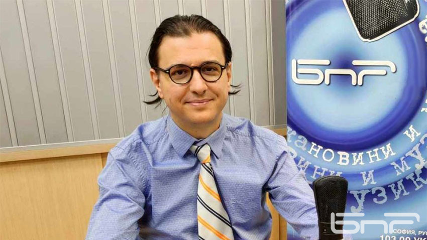 Доц. Искрен Иванов: Разединени не бихме могли да излезем от политическата криза