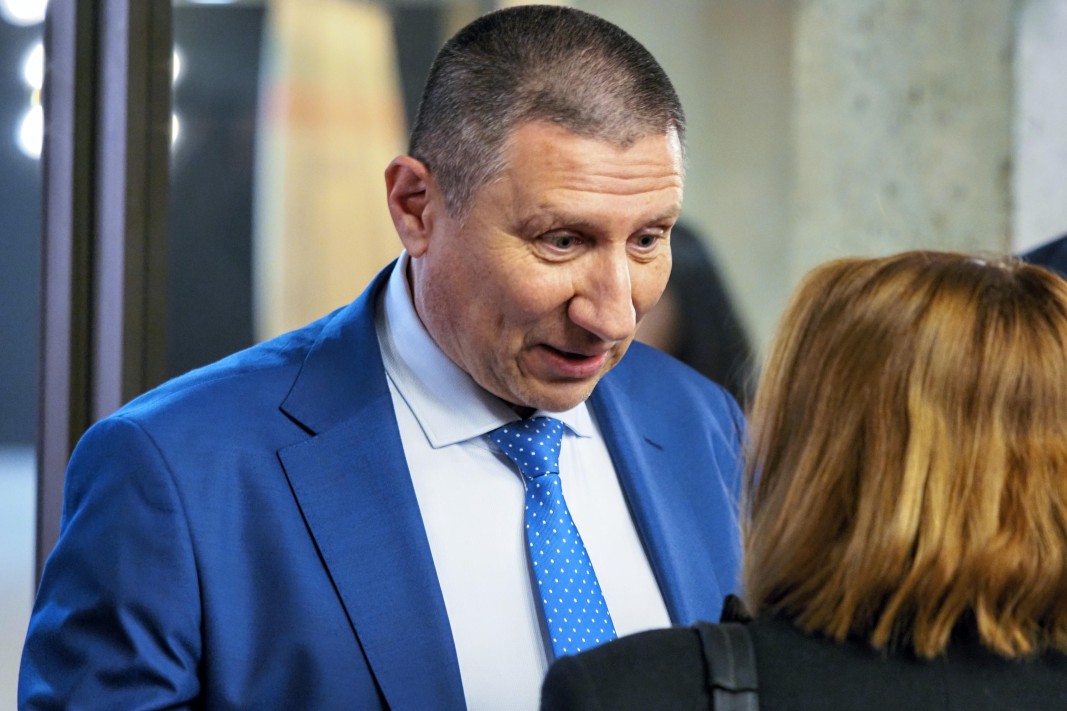 Сарафов: Прокуратурата стана основна политическа дъвка
