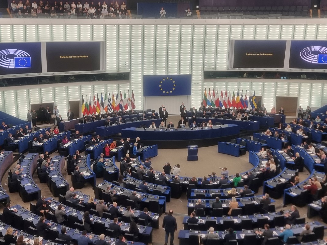 Европарламентът одобри първата по рода си програма за отбранителна промишленост