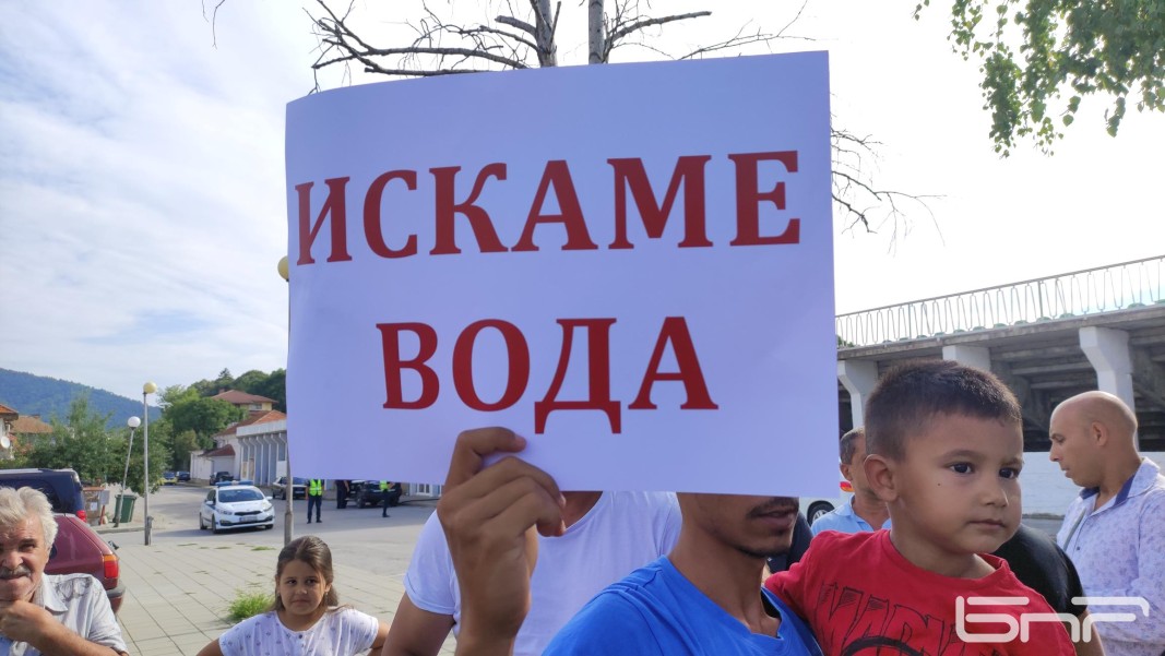 Проблемите с безводието във Великотърновско се задълбочават. Хората заплашват да не гласуват