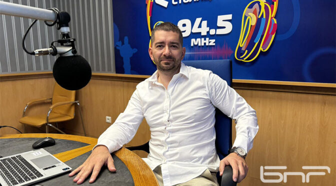 Слави Василев: Ключът към промяната в България се държи от ръцете на президента